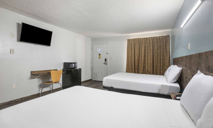 Stockbridge Hotel | Americas Best Value Inn Stockbridge