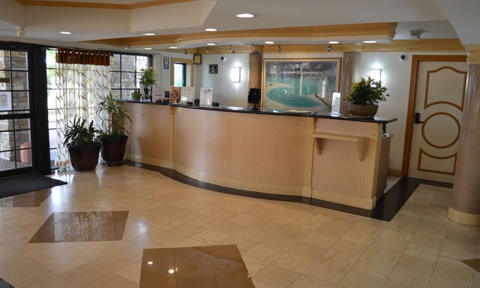 Biggar Hotel | Americas Best Value Inn Ft. Myers