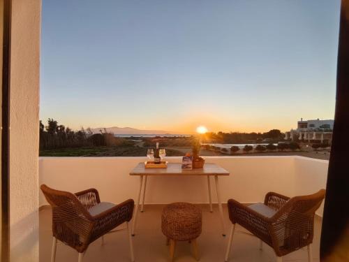 Maragas Bed & Breakfast | Amodari studios on the beach
