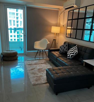 Pio del Pilar Apartment | Amorsolo Tower Makati