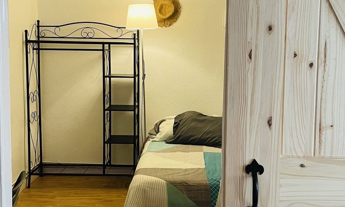 Santona Condo | Amplio Piso con Terraza en Santoña