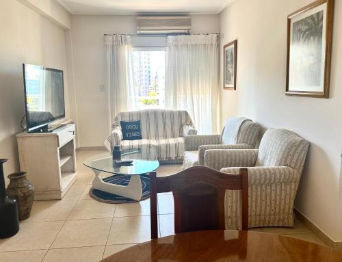 Bahia Blanca Apartment | Amplio y céntrico depto de 2 habitaciones opcional cochera