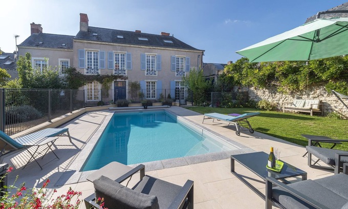 Le Lude Bed & Breakfast | An elegant and comfortable guest house in the Pays de la Loire, France