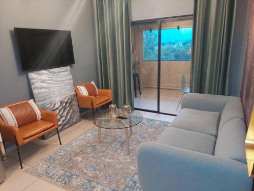 Boksburg Apartment | An Exquisite home away from home!