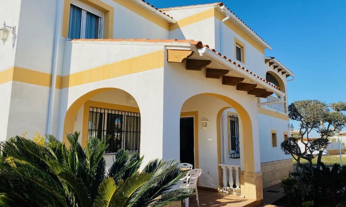 Oliva Ski Chalet | Anacasa Villa Canyaes Playa Pau Pi CH401