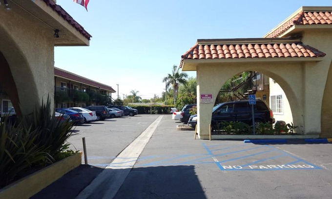Anaheim Resort Hotel | Anaheim Astoria Inn & Suites
