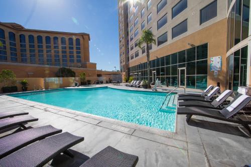 Anaheim Resort Hotel | Anaheim Marriott Suites