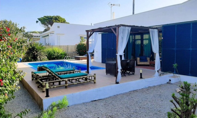 Cap d'en Font Ski Chalet | ANANA Binisafua
