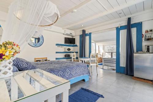 Temae Bed & Breakfast | Anapa Beach House