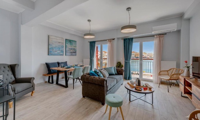 Ermoupoli Apartment | Anaria Blue Suite