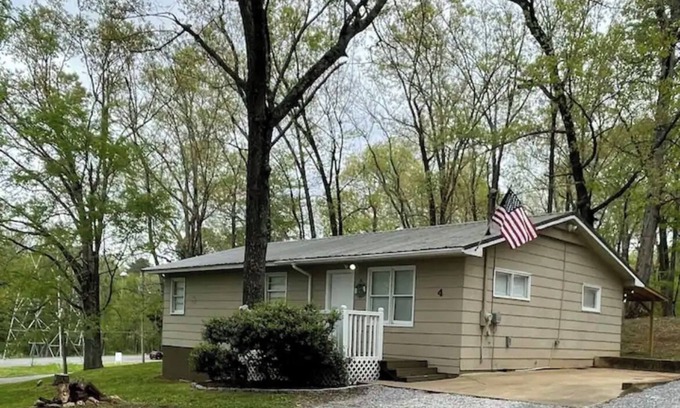 Scottsboro Cabin | Anchor Down - 3 bed/2 bath Cabin