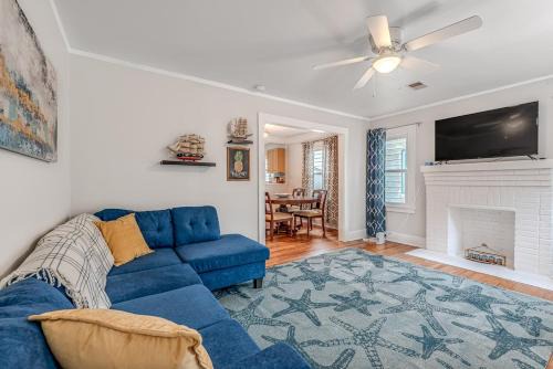North Charleston House | Anchors Away in Park Circle with King Suite