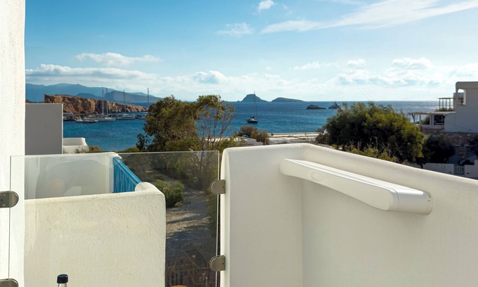 Karavostasis House | ANETON Residences Folegandros (56sq.m.)80 meters from bay Hohlidia