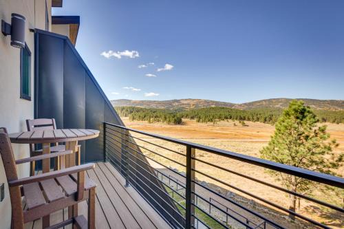 Angel Fire House | Angel Fire Home with Hot Tub Less Than 1 Mi to Ski Slopes!
