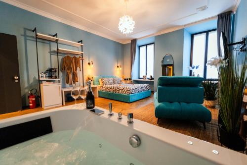 Brunate Apartment | Angelina's Suite&Spa con parcheggio privato
