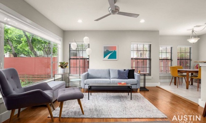 Zilker Apartment | Anita #A xxxxxxxxxxx