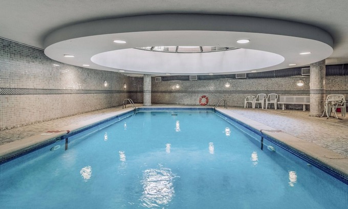 Ciudad Jardin Apartment | Anku - 2 bedrooms and pool in Ciudad Jardín