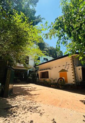 Anniwatta Hotel | Anniwatta Residence