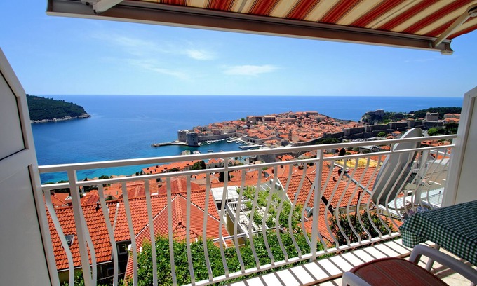 Ploce Apartment | Ante
