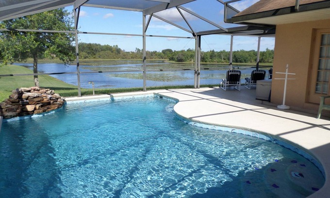 Orange Tree House | ANTIGUA Lake View Villa with Peaceful Pool & Waterfall. Free Wi Fi !π΄π
