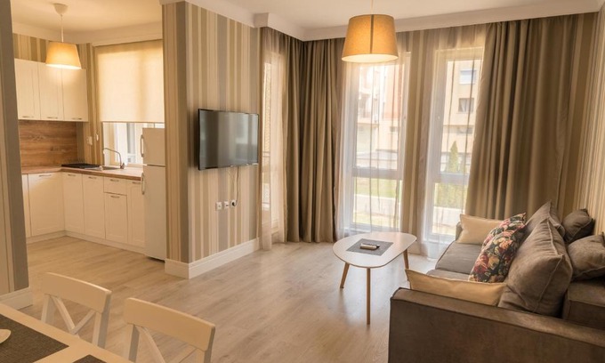 Hisarja Apartment | Antique Residence