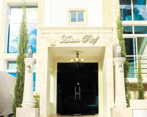 El Batey Hotel | Anton Reef