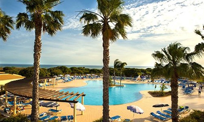 Aldeia das Acoteias Hotel | AP Adriana Beach Resort