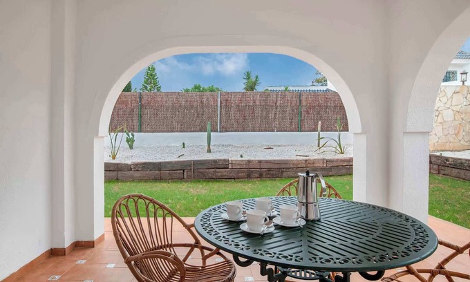 Conil de la Frontera Apartment | Apartamento con piscina compartida, Wi-Fi