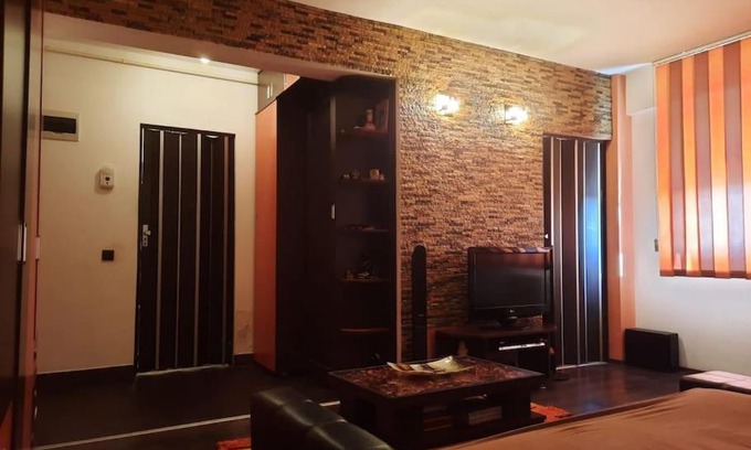 Arad Apartment | Apartament langa aeroport str oituz 204-206