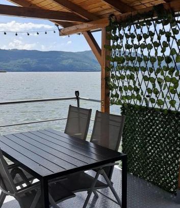 Orsova Apartment | Apartament Laura