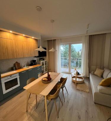 Wladyslawowo Apartment | Apartament Morska Melodia z balkonem i miejscem do pracy zdalnej
