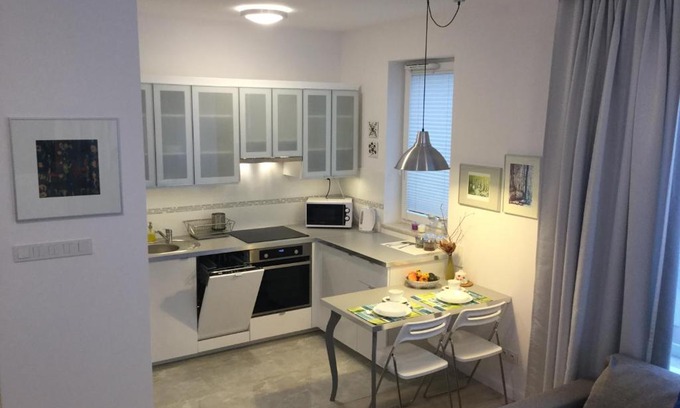 Bielany Apartment | Apartament Słodowiec Metro, Free parking