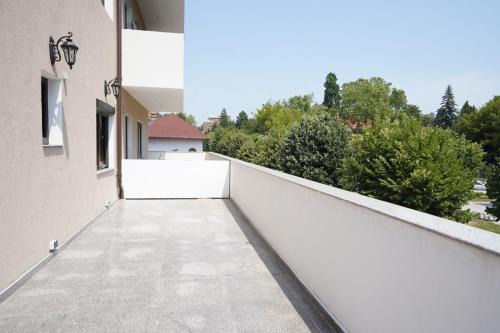 Curtea De Arges Apartment | Apartament ultracentral NICOL