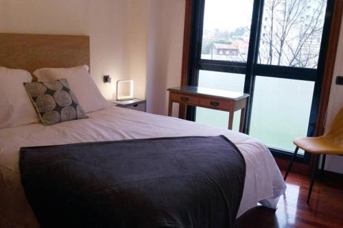 Vigo Apartment | Apartamento completo con parking privado y WiFi en San Roque
