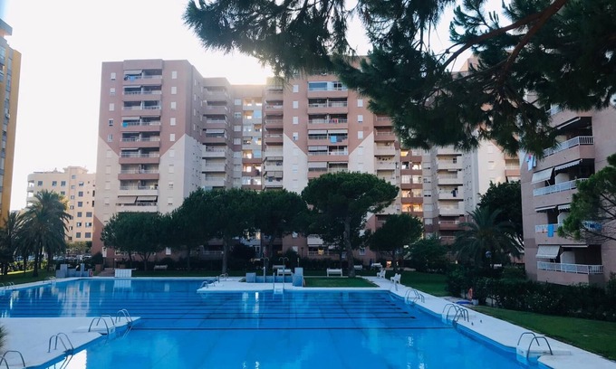 Almarda Apartment | Apartamento en la Playa, Amplio con Piscina Olímpica, Cerca de Valencia