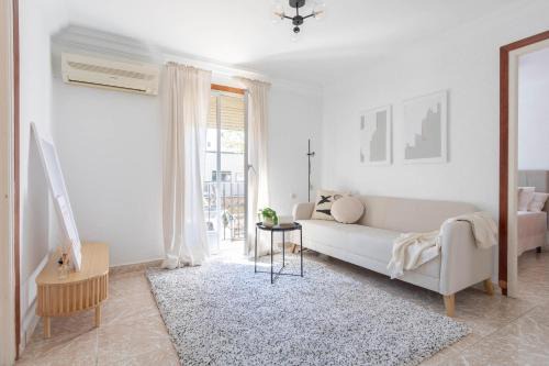 Logrono Apartment | Apartamento Esperanza by Clabao