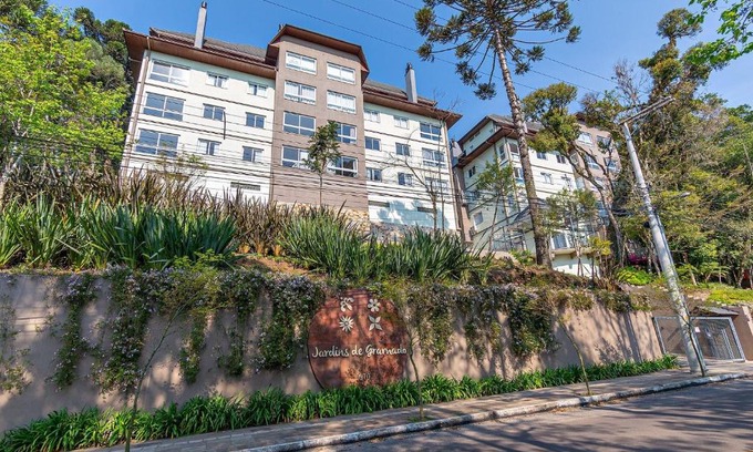 Floresta Apartment | Apartamento Jardim da Serra IMPECÁVEL em Gramado