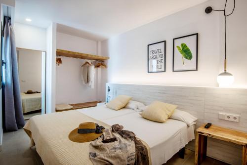Es Pujols Apartment | Apartamentos Es Pujols - Emar Hotels