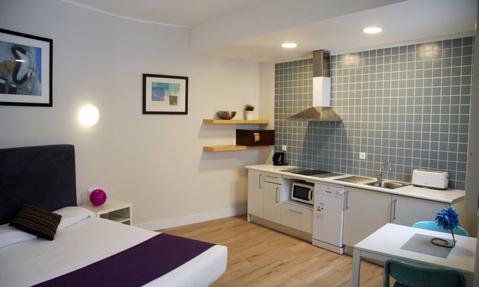 La Ribera Apartment | Apartamentos Mayerling Bisbe Urquinaona
