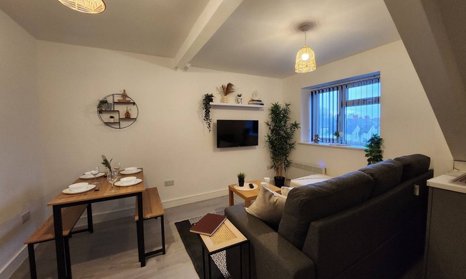Grangetown Apartment | ApartHotel - Flat 10 (1 bed)