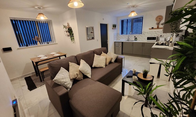 Grangetown Apartment | ApartHotel - Flat 5 (2 bed)