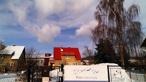 Mlade Buky Apartment | Apartmán Pod Ledovcem