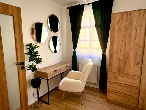 Ceska Lipa Apartment | Apartmány ASYMETRIK s parkováním a možností snidaně