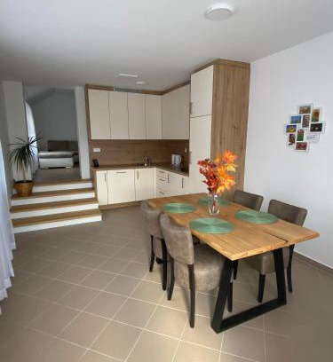 Tisina Apartment | Apartma Arbores