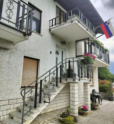 Ciginj Apartment | Apartma Aneja