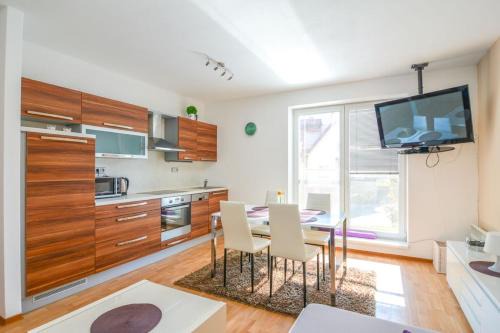 Destne Apartment | Apartman U Kostela