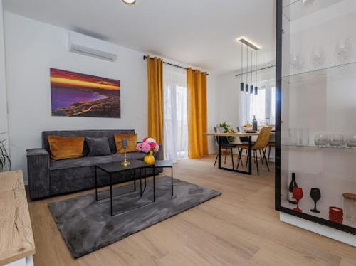 Kastel Novi Apartment | Apartman Story, besplatan parking, balkon