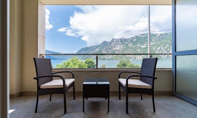 Risan Apartment | Apartmani na Plaži