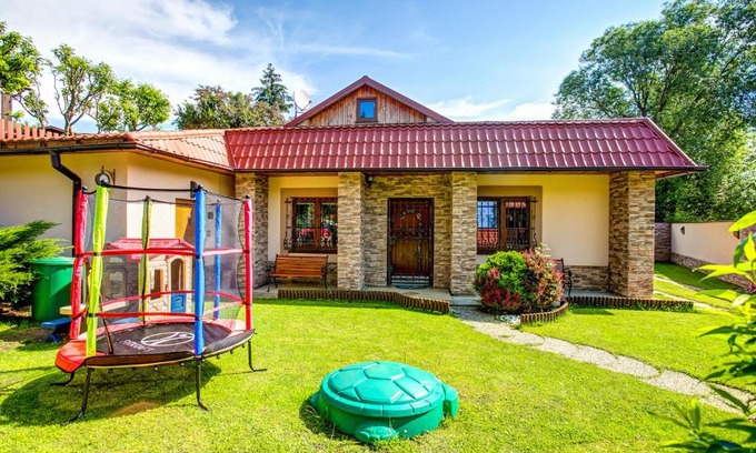 Liptovsky Jan House | Apartmanovy dom Cottage