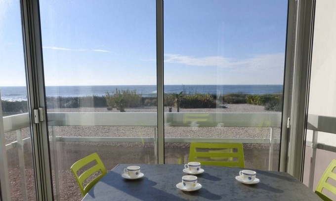 Saint-Gilles-Croix-de-Vie Apartment | Apartment Saint-Gilles-Croix-de-Vie, 1 bedroom, 5 persons